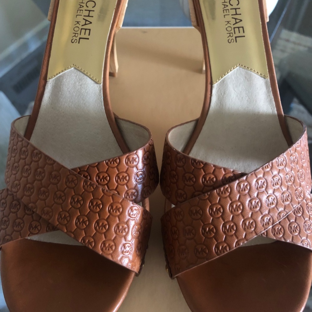 New Michael Kors Amelie Mule Luggage Embossed Leather Shoes - Picture 4 of 11